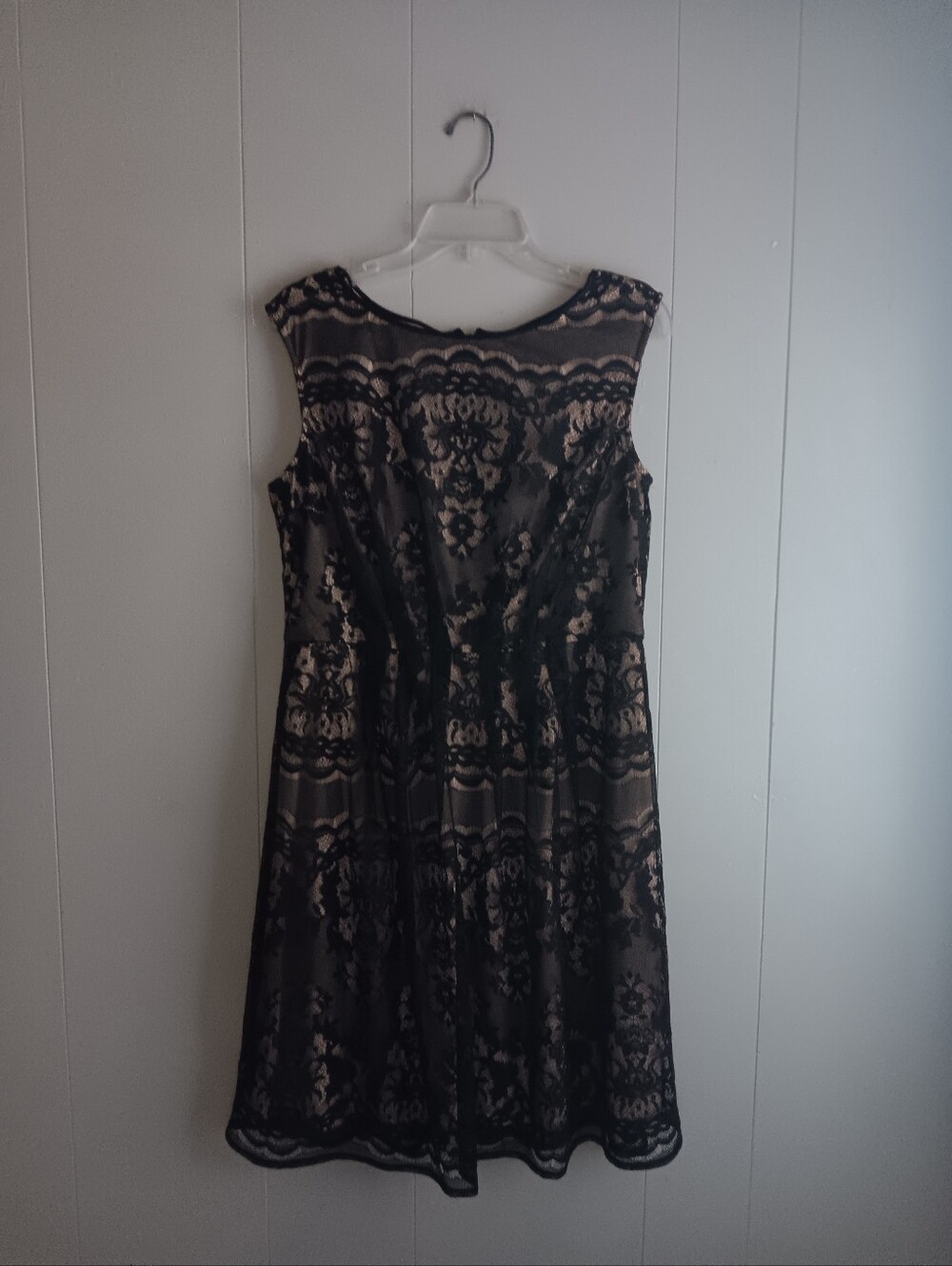 Adrianna Papall Elegant Black Lace Overlay Cocktail Dress Size 12
